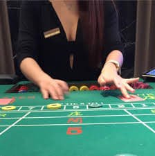 588